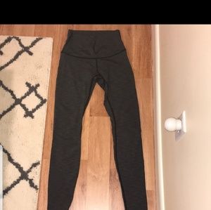 Lululemon Wunder Under leggings